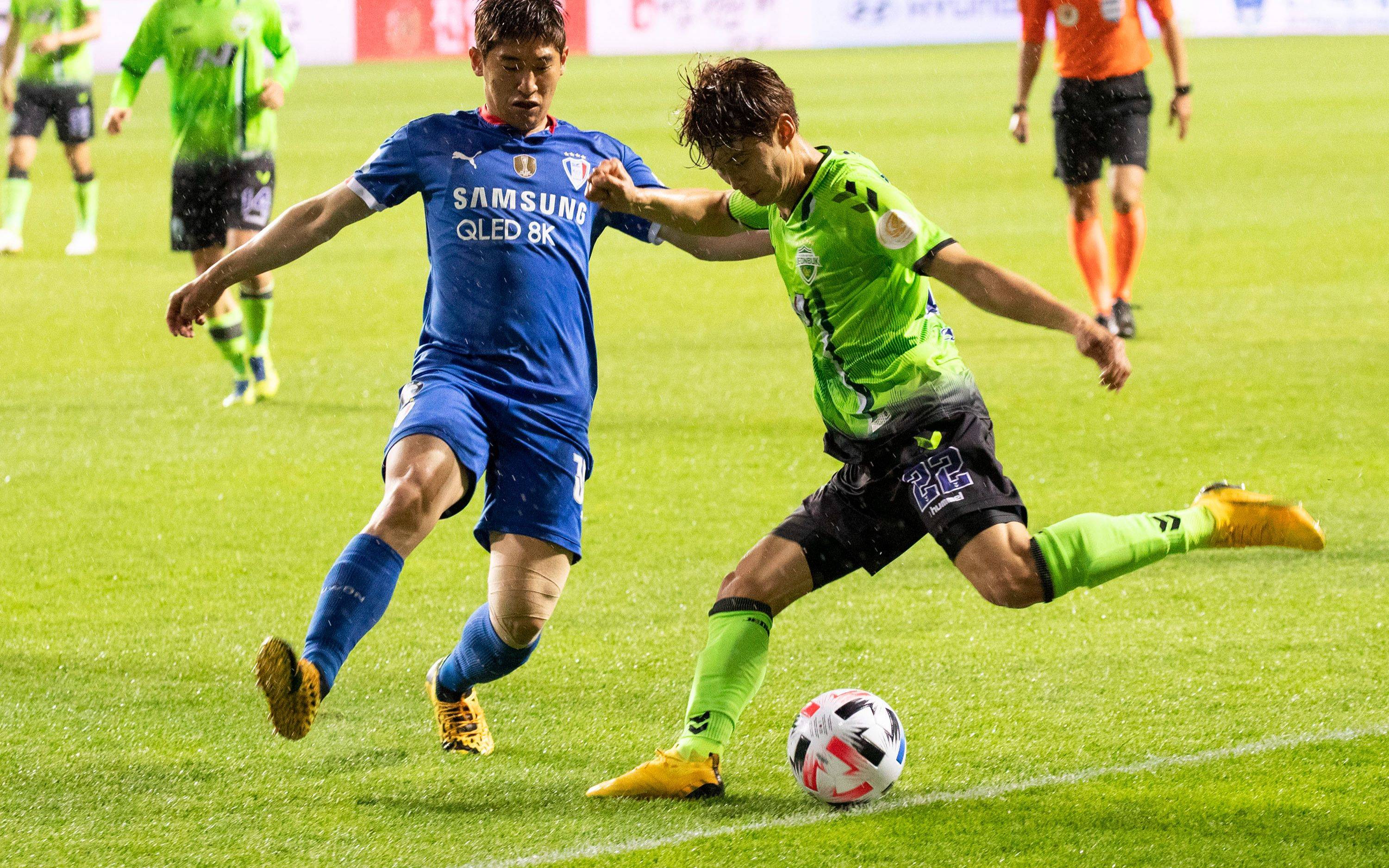 关于顶级足球比赛引爆球迷热情，焦点赛事即将揭晓的信息