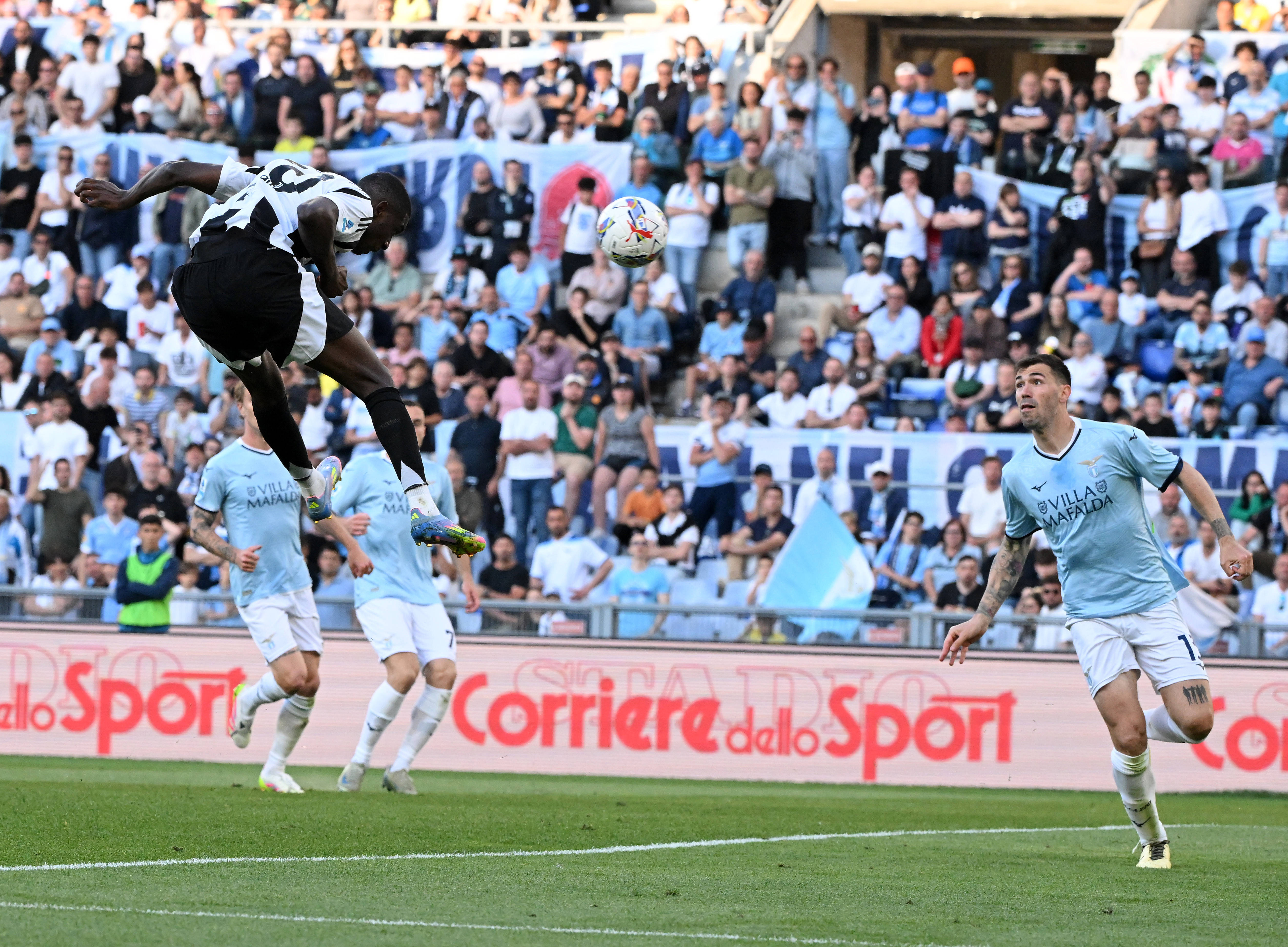 尤文图斯惊险战平曼城，遭淘汰出局的简单介绍
