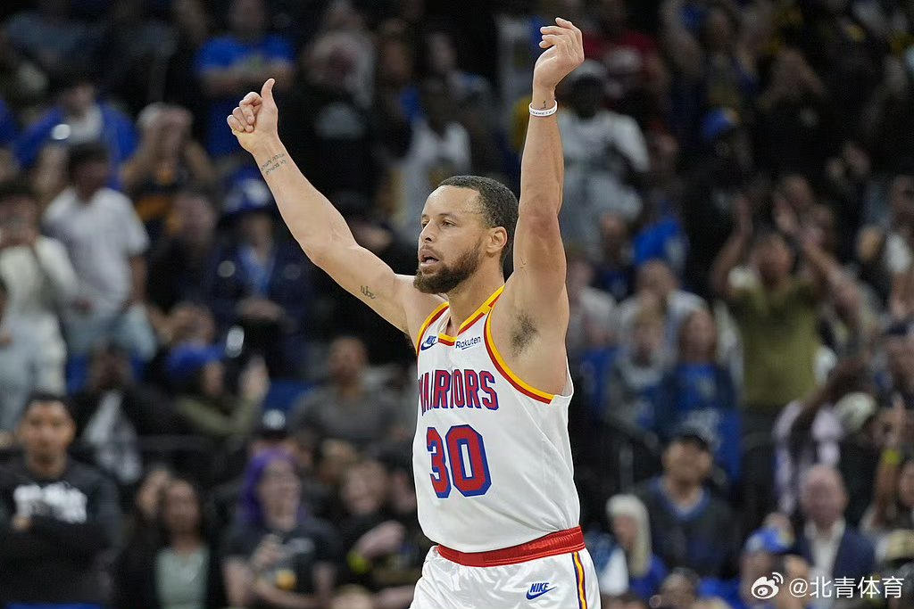 勇士后卫打破个人得分纪录，创下历史新高的简单介绍