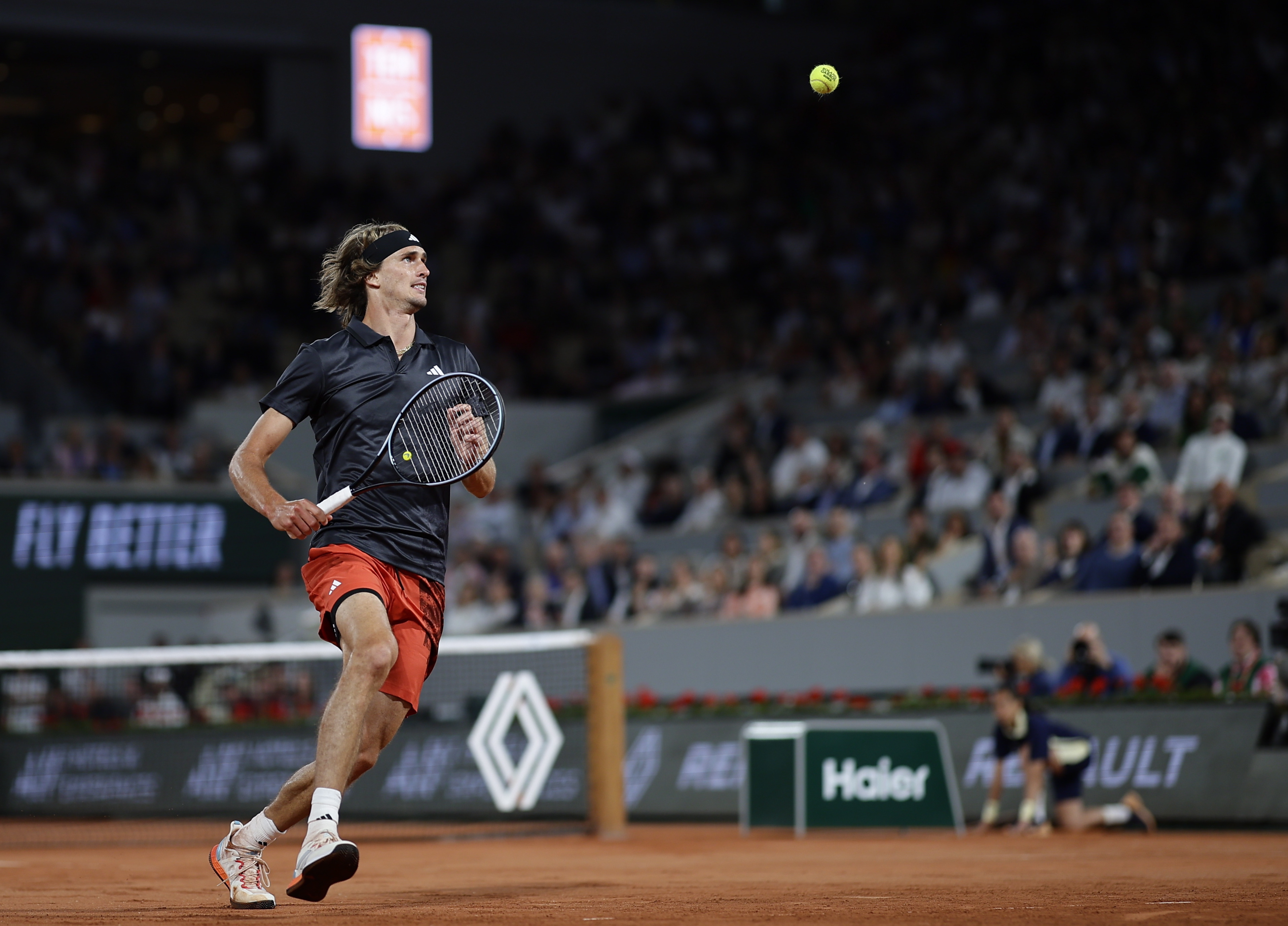 法国网球队血洗欧洲网球队，兹维列夫统治全场的简单介绍